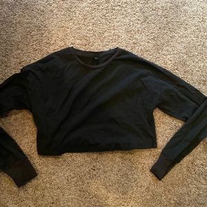 Black long sleeve crop top M nwot
